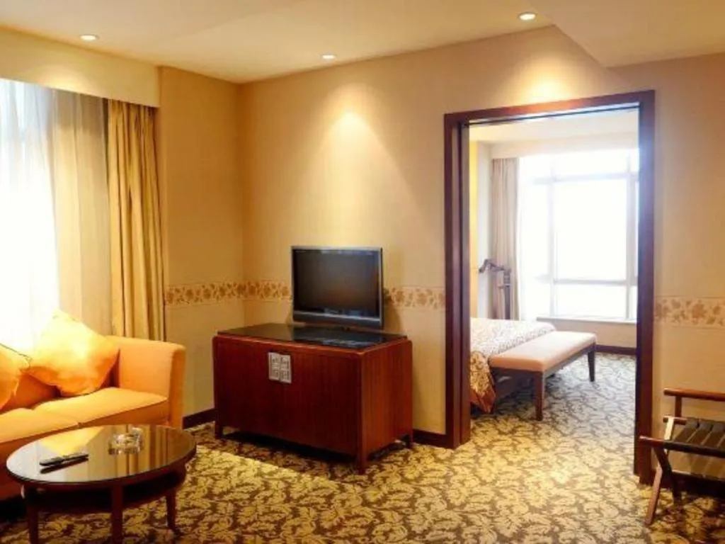 Bed in Xiamen Fortune Hotel