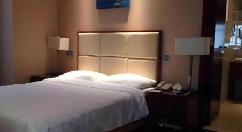 Bed in Xiamen Fortune Hotel