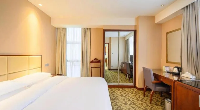 Bed in Xiamen Fortune Hotel