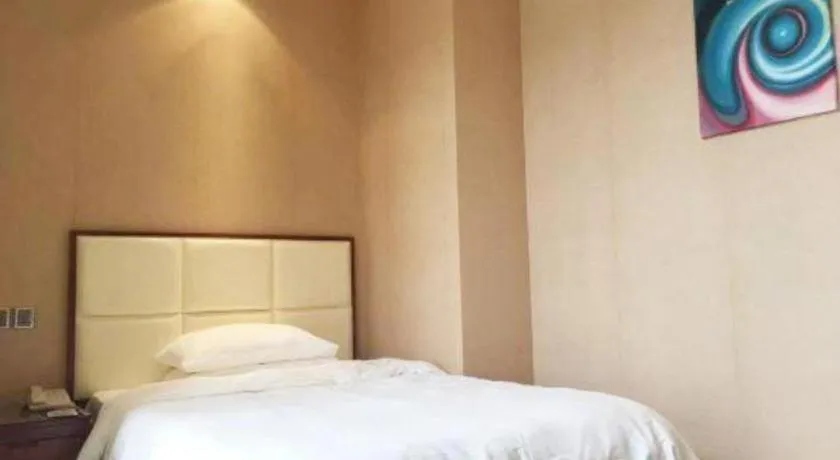 Bed in Xiamen Fortune Hotel