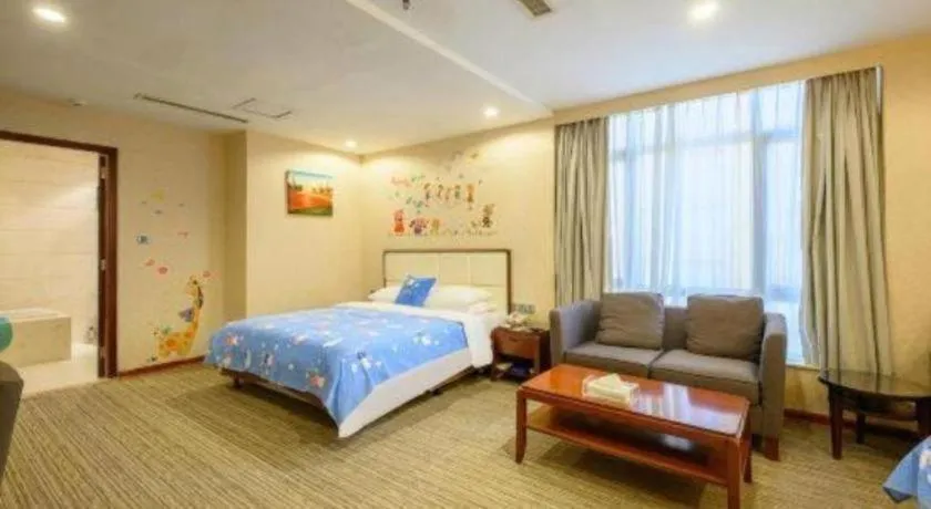 Bed in Xiamen Fortune Hotel