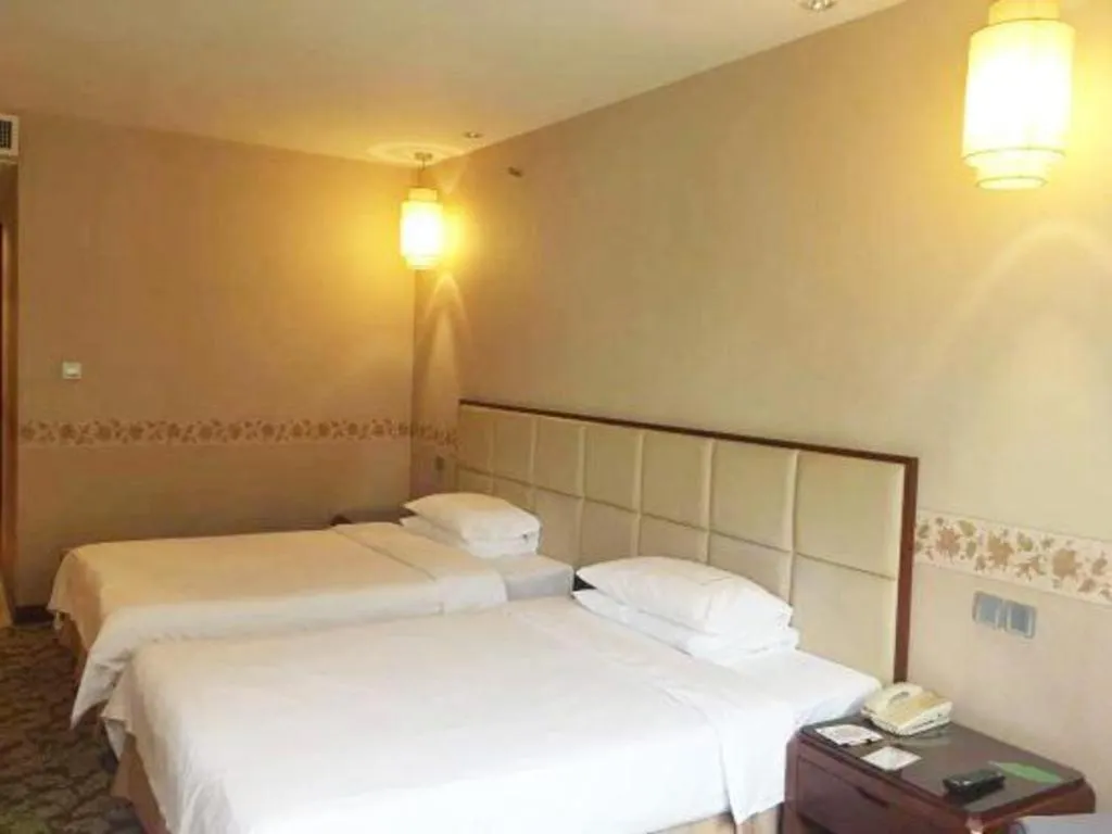 Bed in Xiamen Fortune Hotel