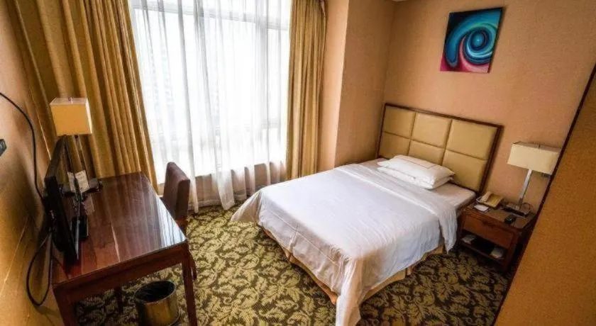 Bed in Xiamen Fortune Hotel