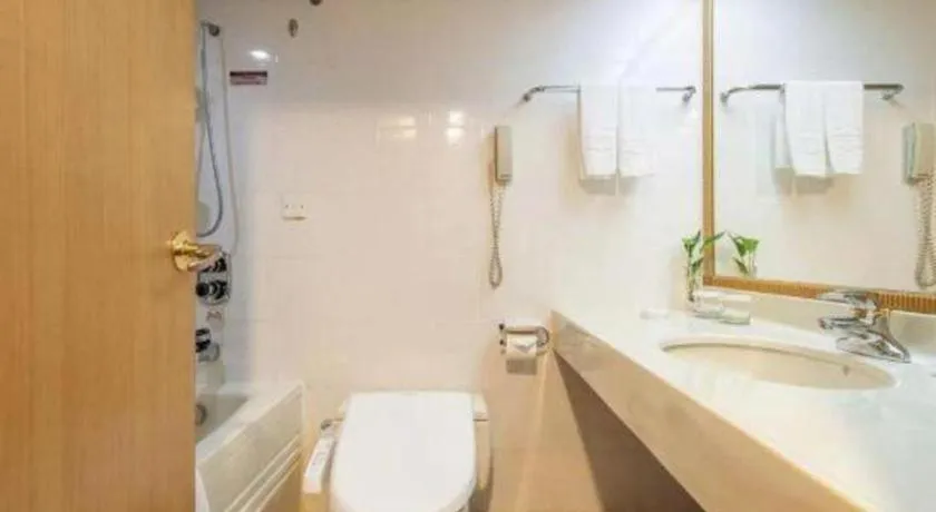 Dalian Zhongshan Hotel