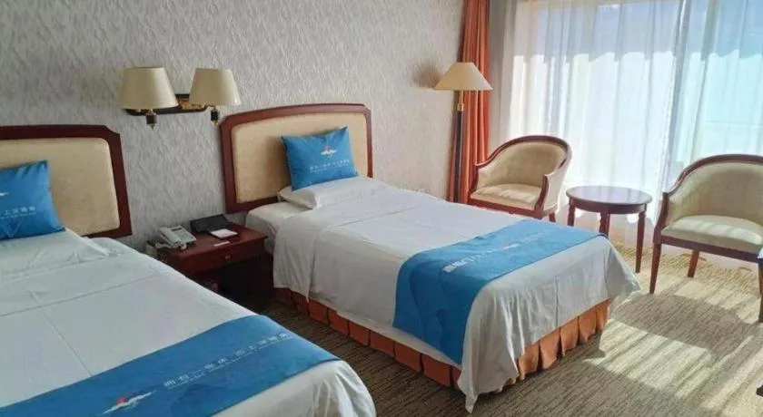Bed in Dalian Zhongshan Hotel