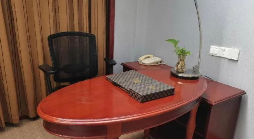 Yiyang Huatian Hotel