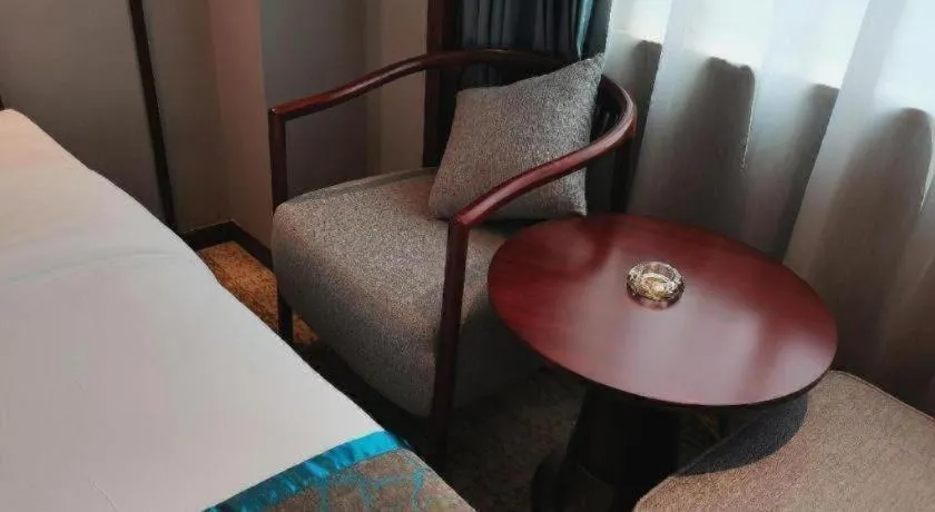 Bed in Yiyang Huatian Hotel