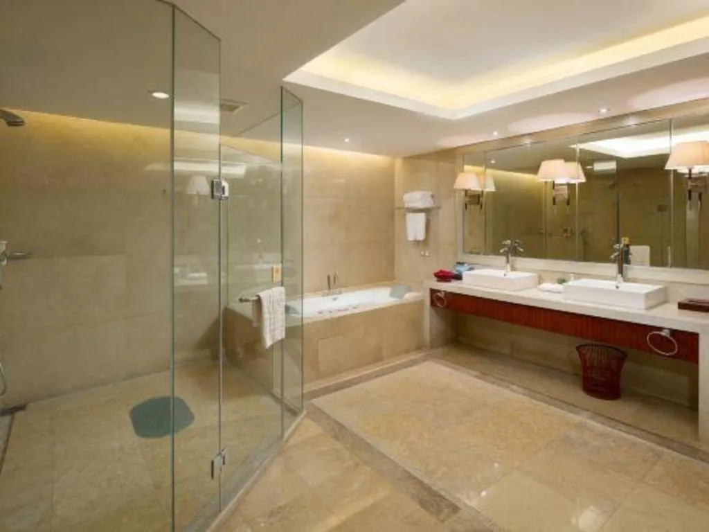 Yiyang Huatian Hotel