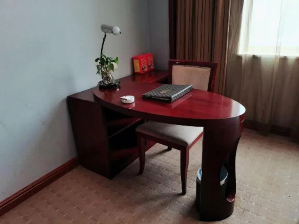 Yiyang Huatian Hotel