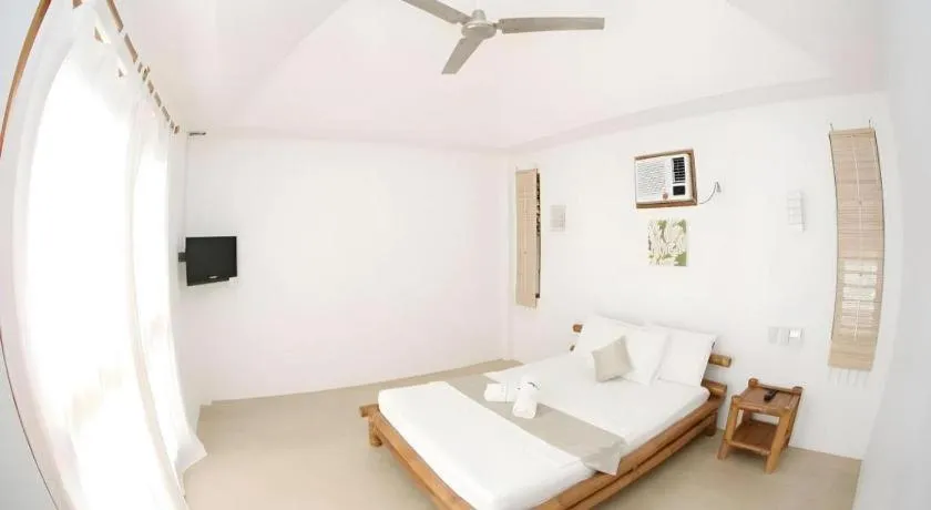 Bed in Elysia Beach Resort