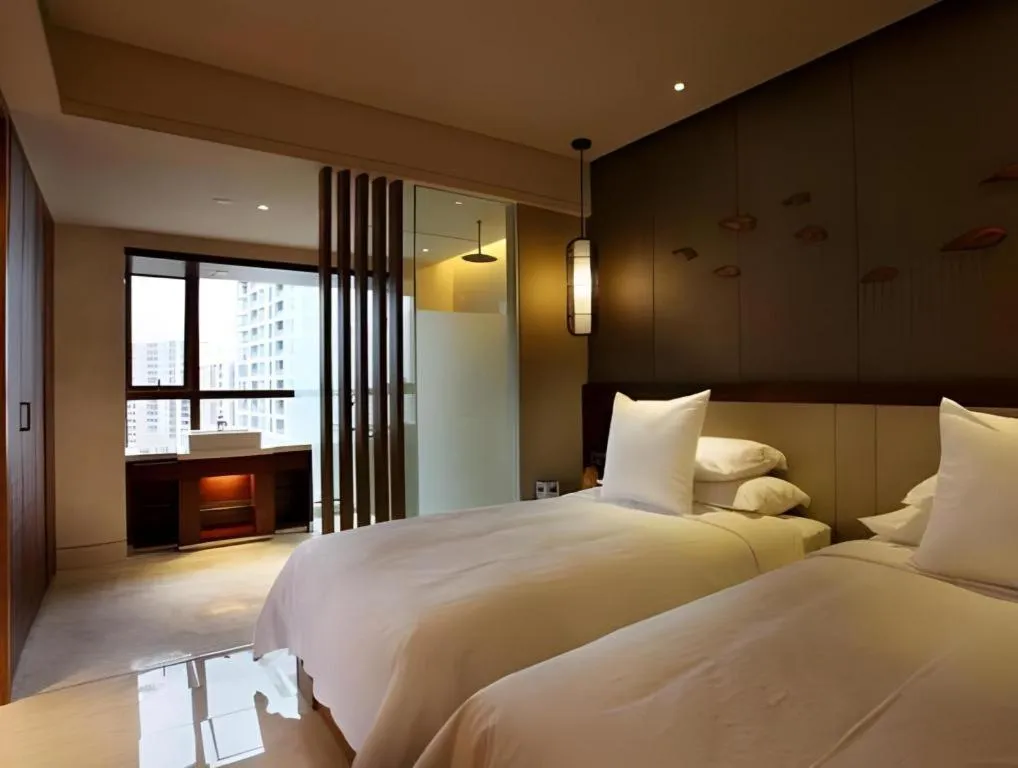 Phoenix Waterside Gloria Resort Sanya