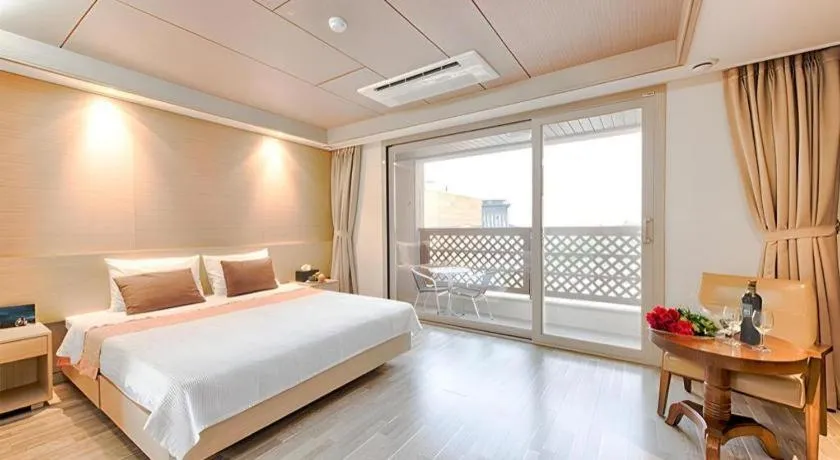 Bed in Richell Hotel