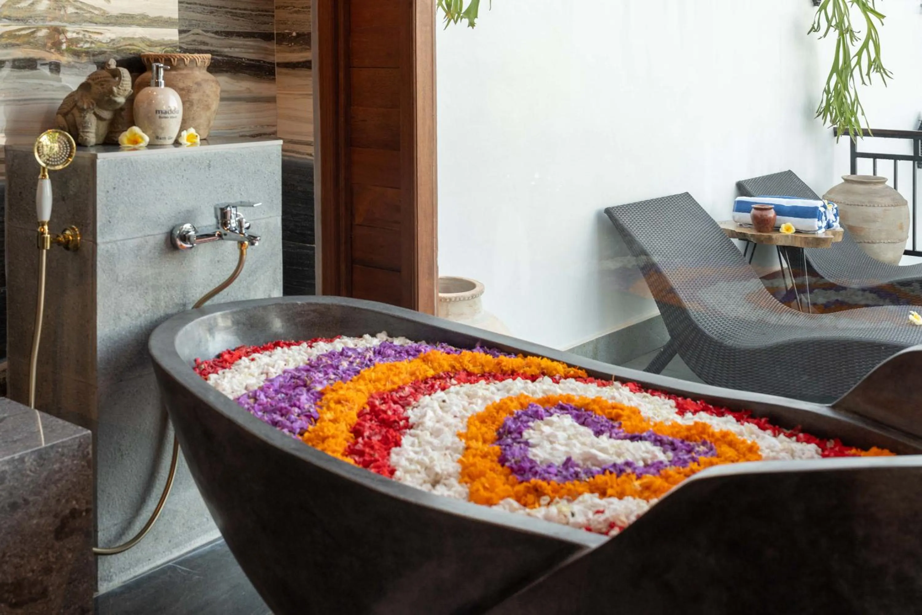 Bath in Maddu Suites