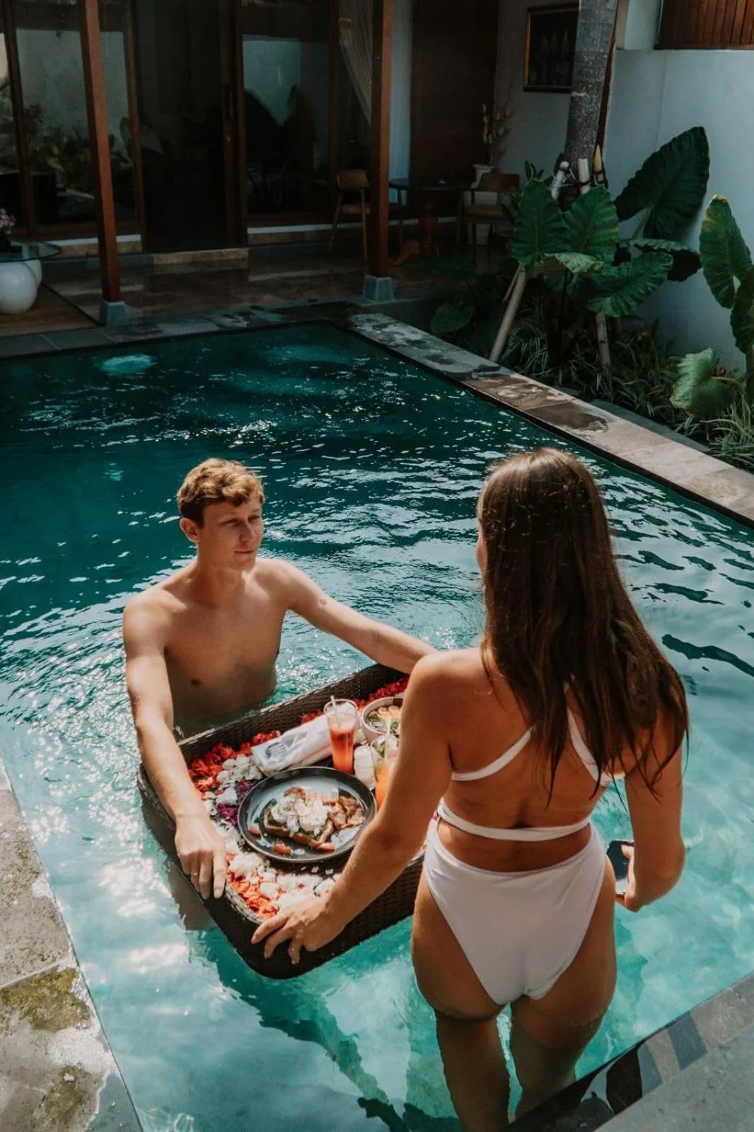 Swimming pool in Maddu Suites