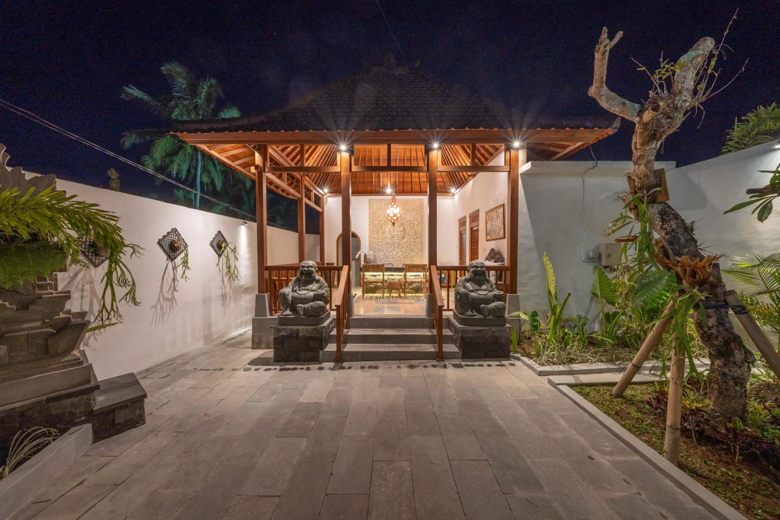 Lobby or reception in Maddu Suites