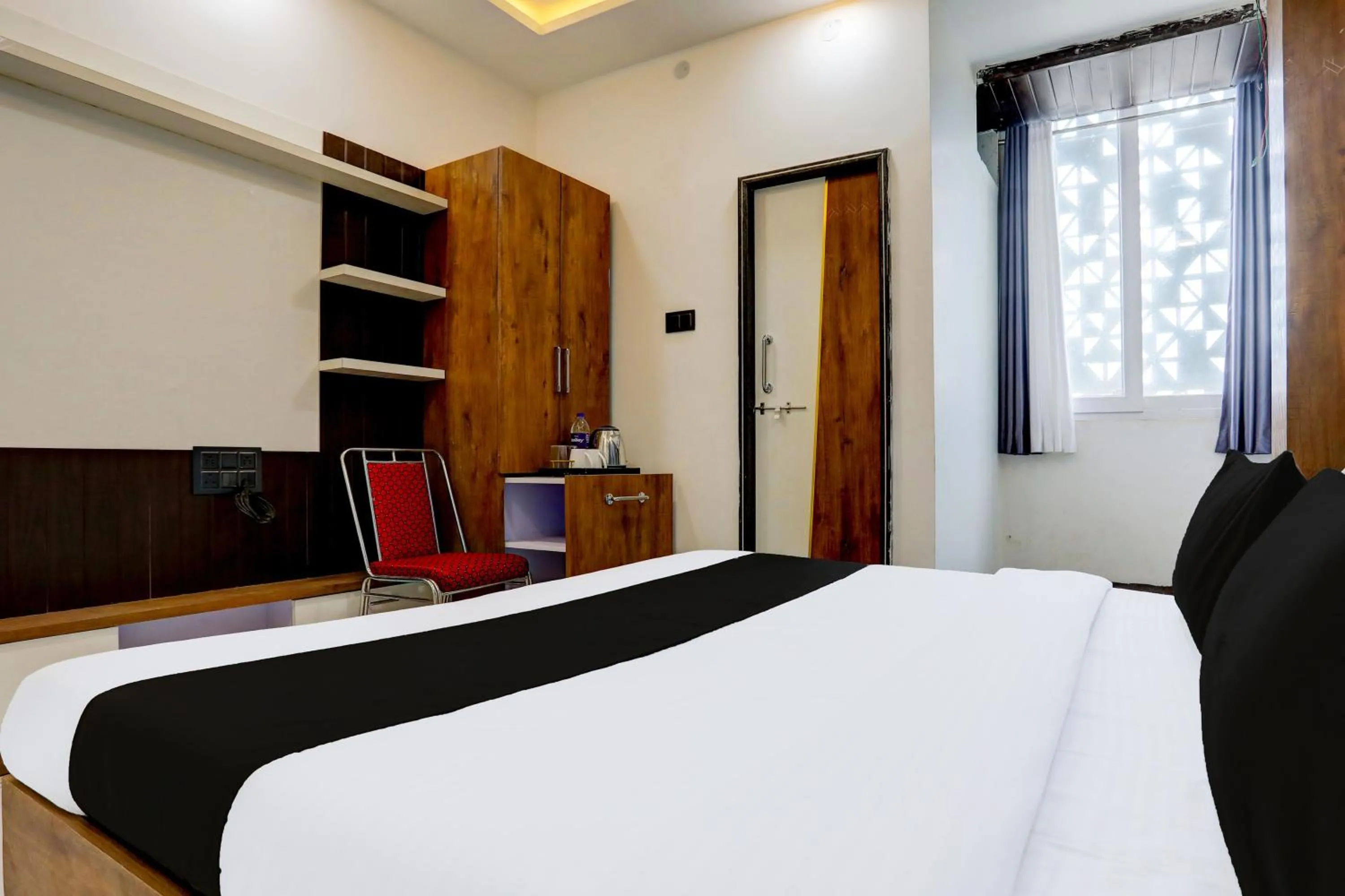 Bedroom, Bed in HOTEL O ANUSHTHAN