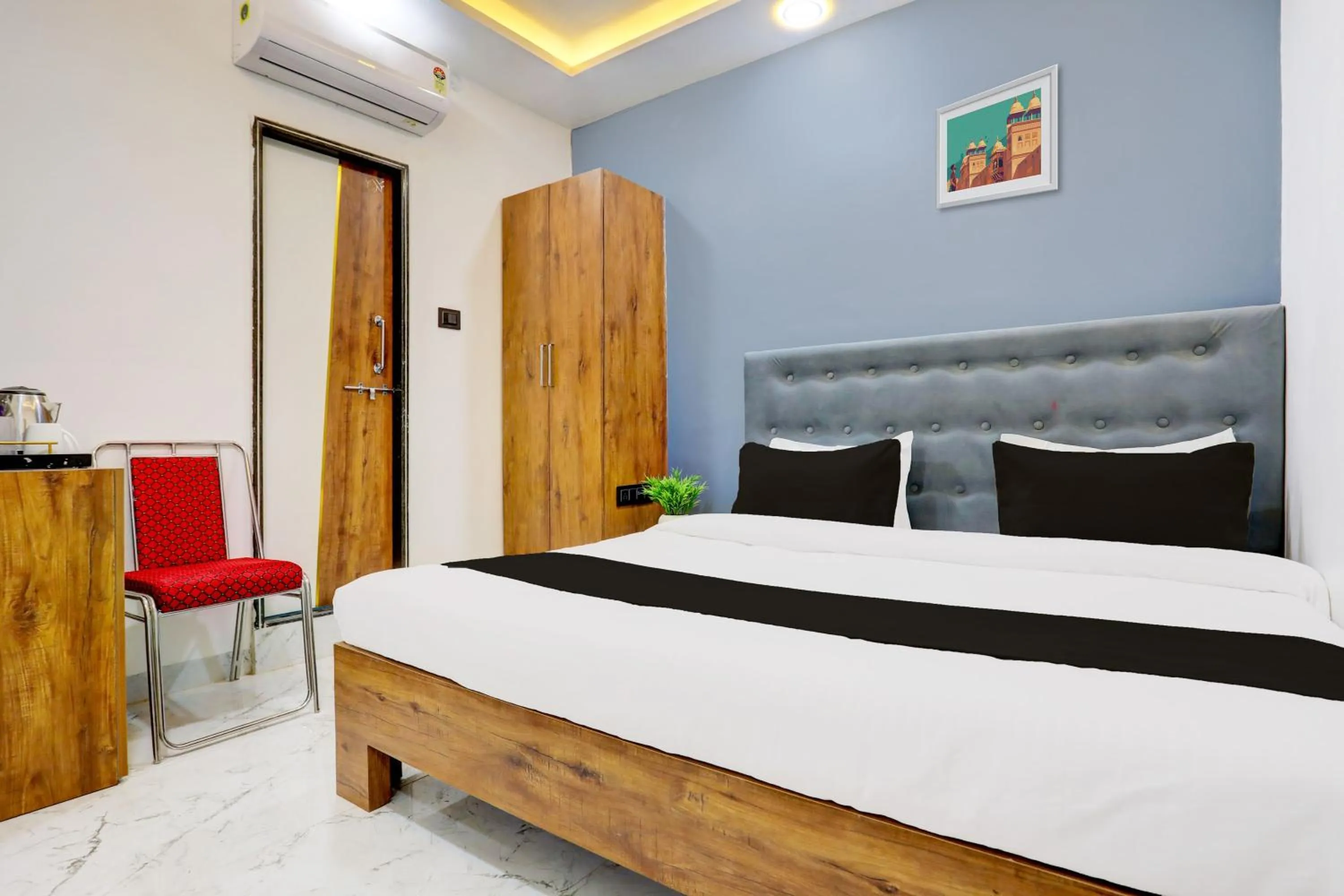 Bedroom, Bed in HOTEL O ANUSHTHAN