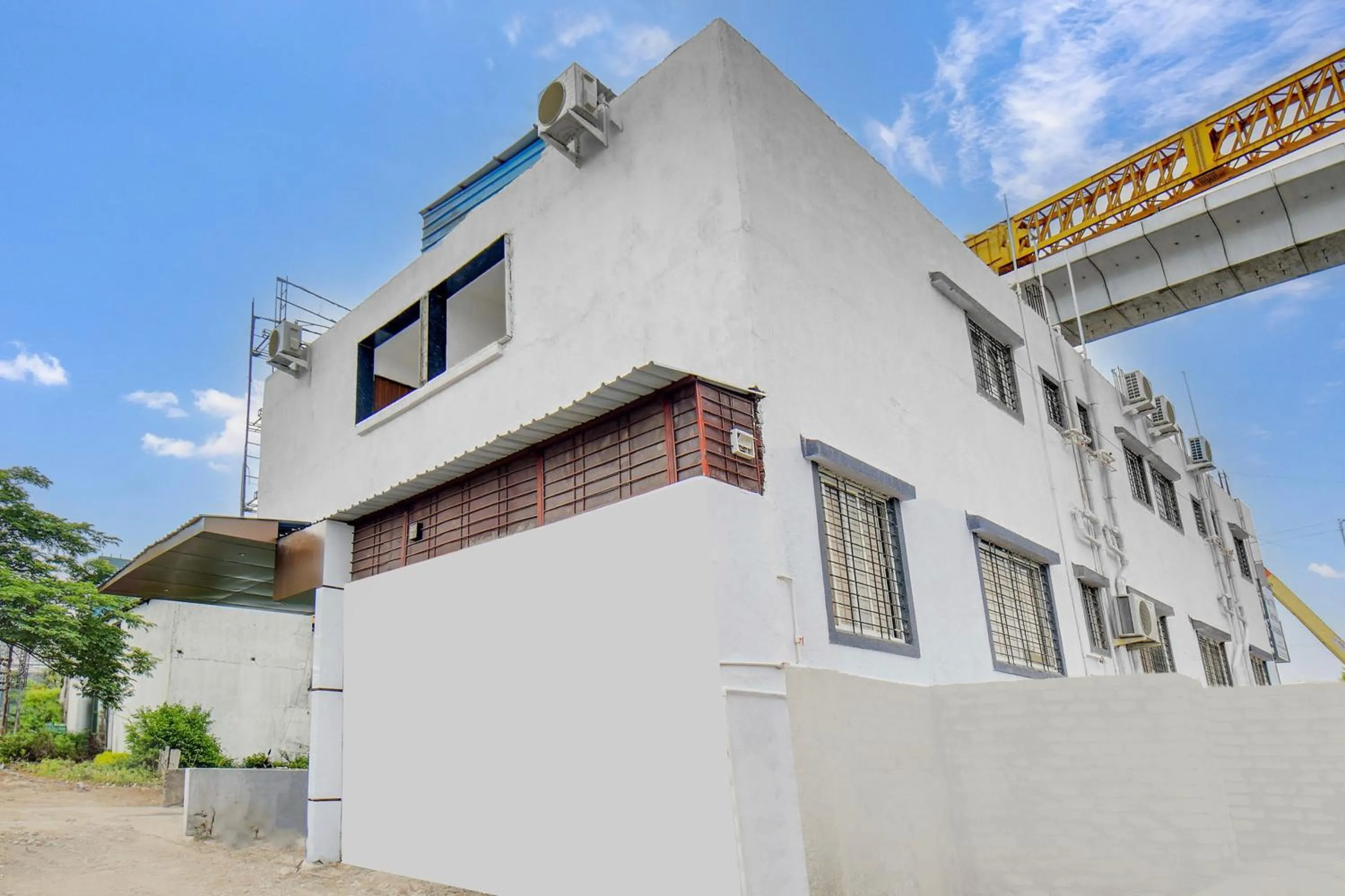 Facade/entrance in Hotel O AR Executive