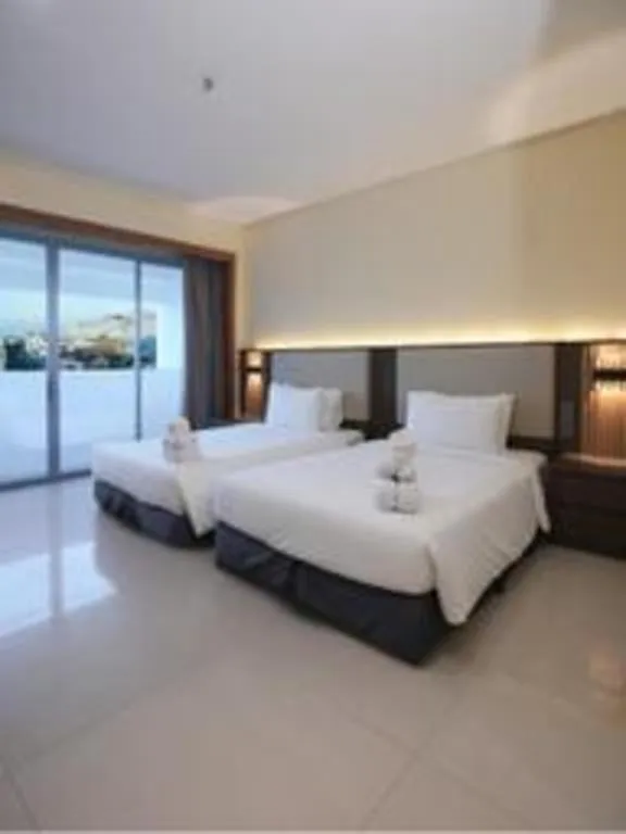Bed in Makassar Golden Hotel