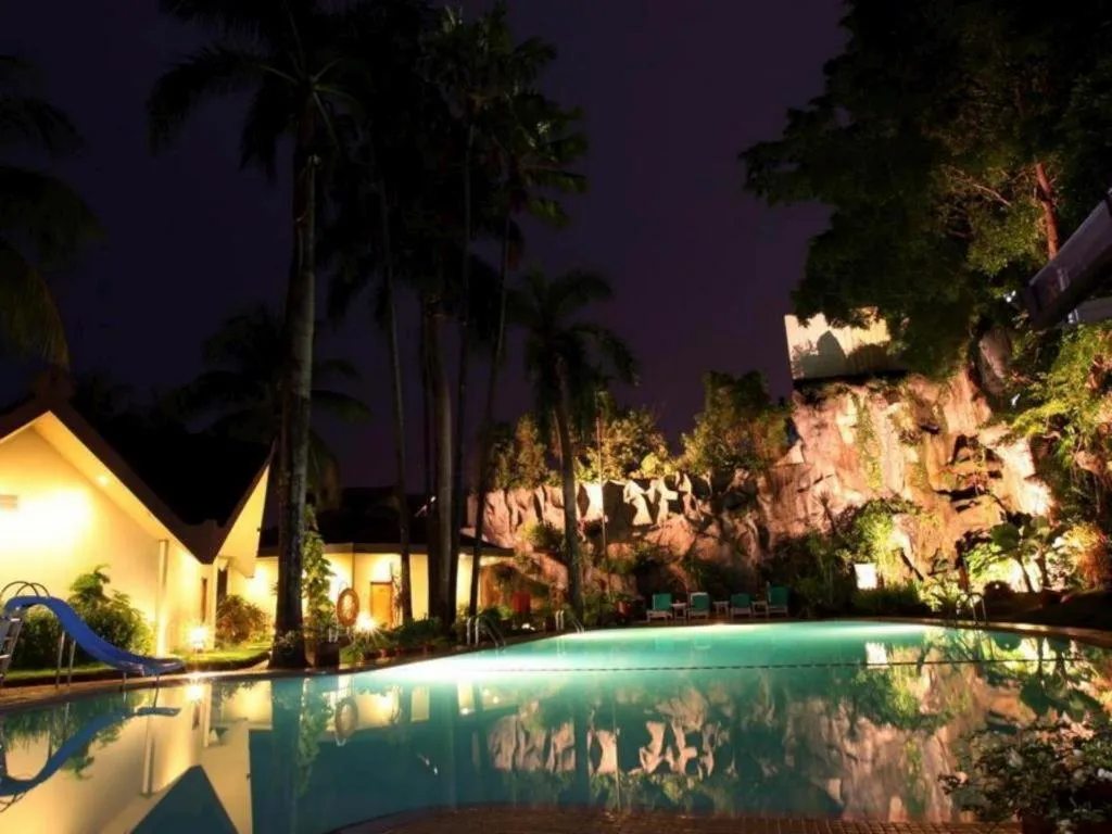 Makassar Golden Hotel