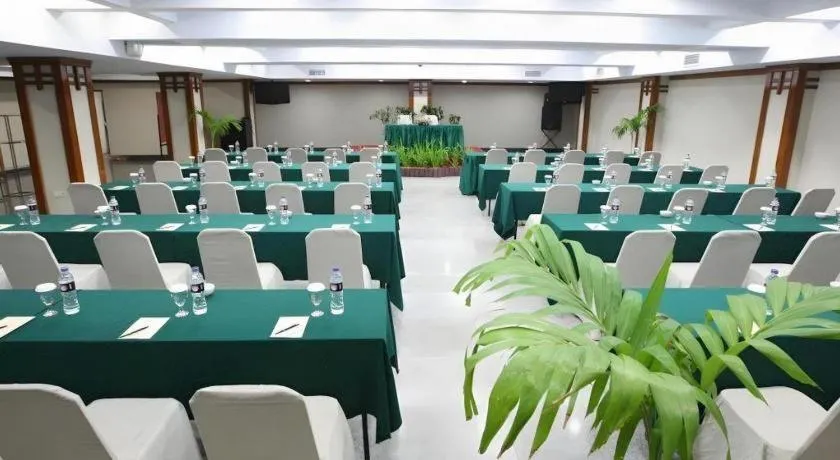 Makassar Golden Hotel