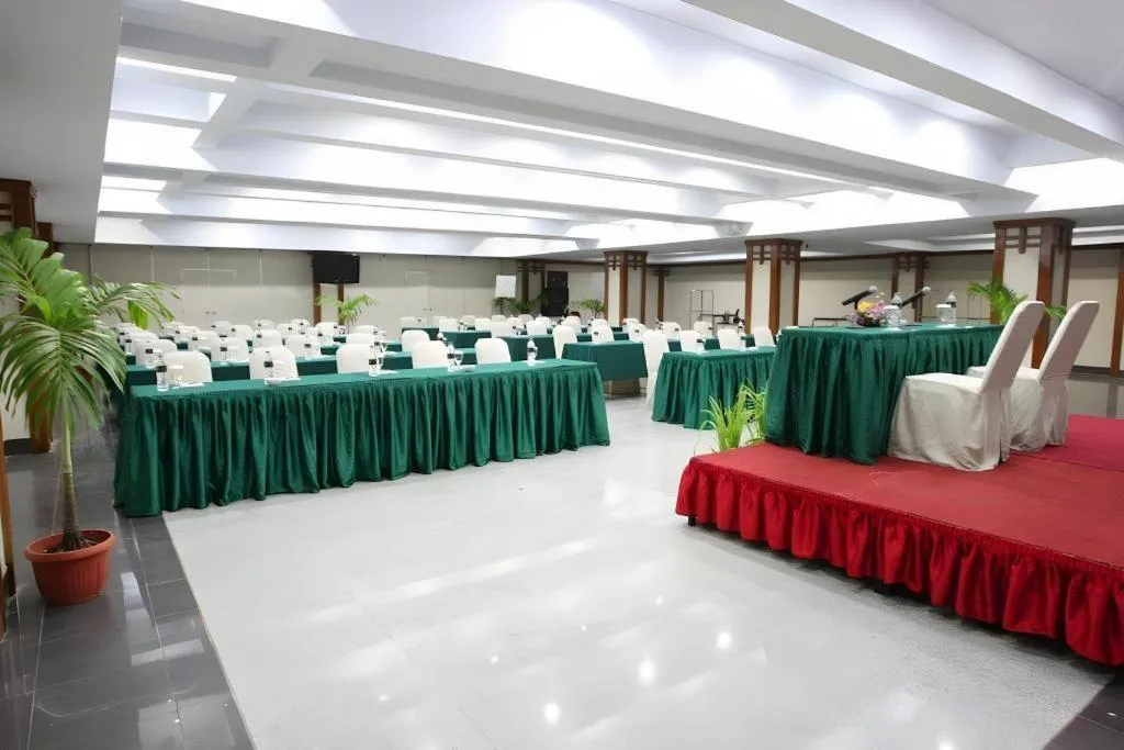 Makassar Golden Hotel