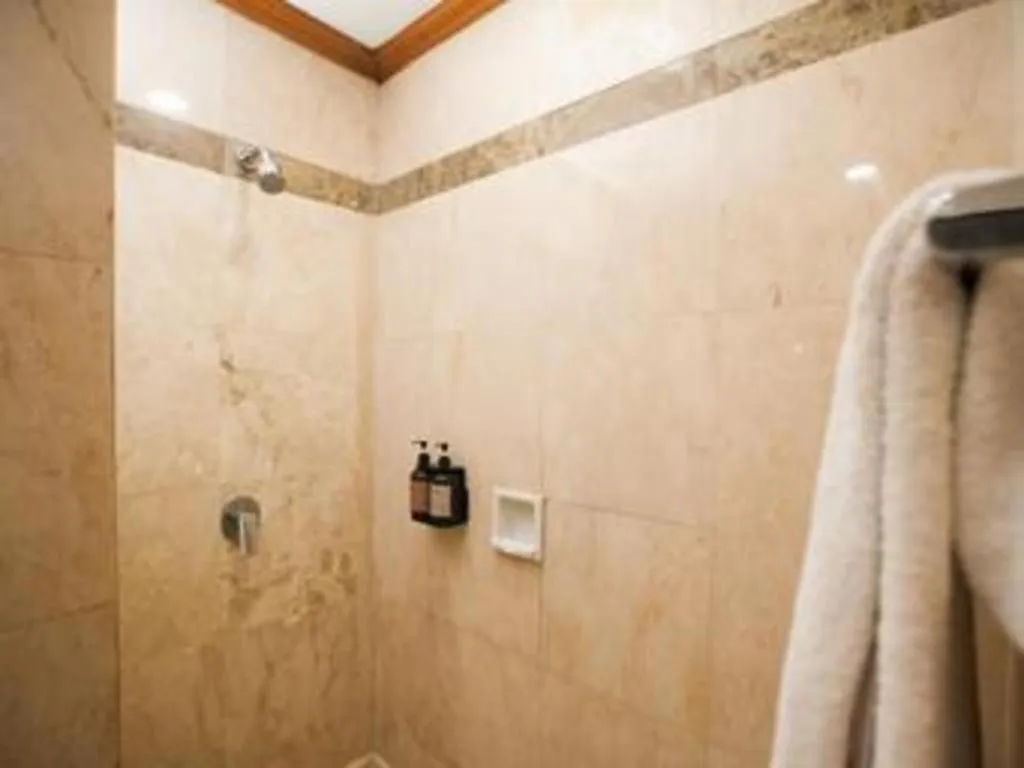 Makassar Golden Hotel