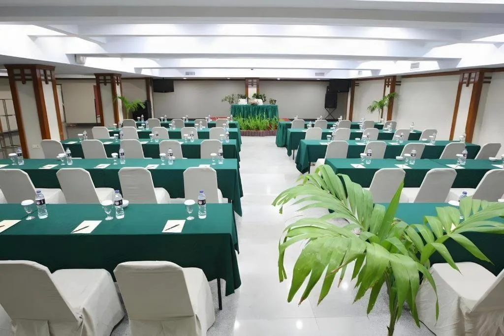 Makassar Golden Hotel