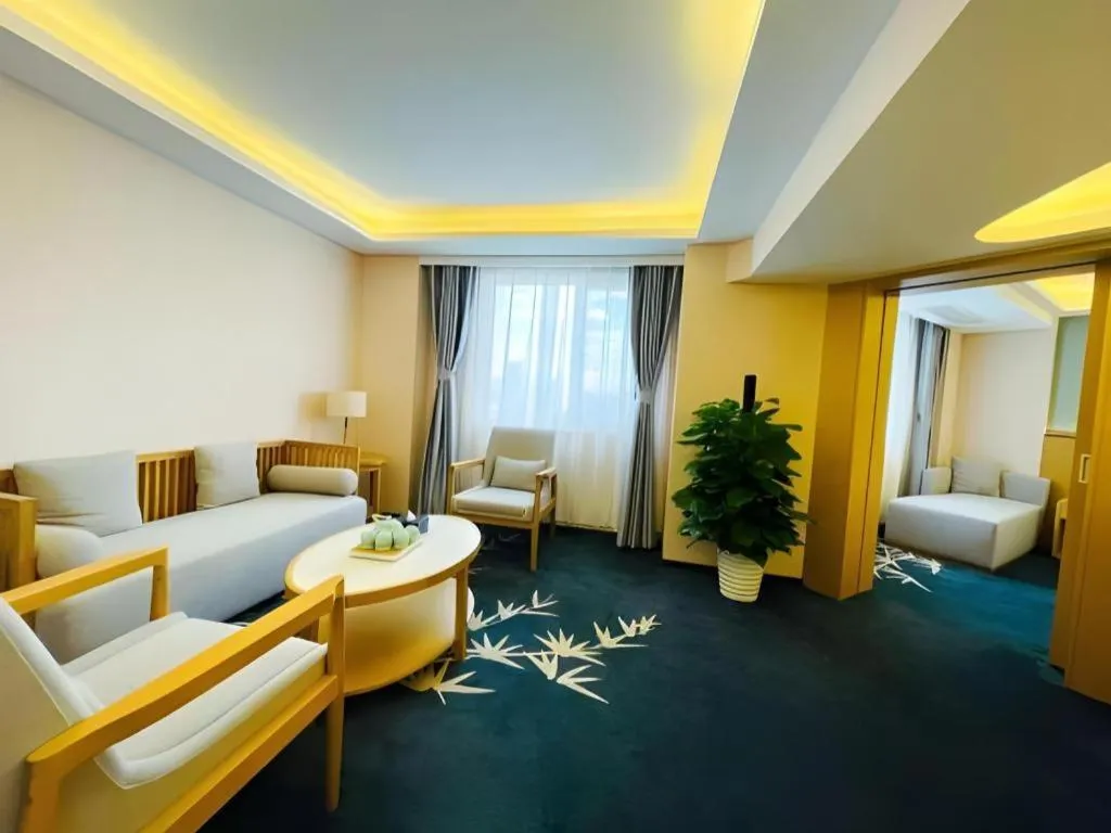 Bed in Rui Cheng Hotel