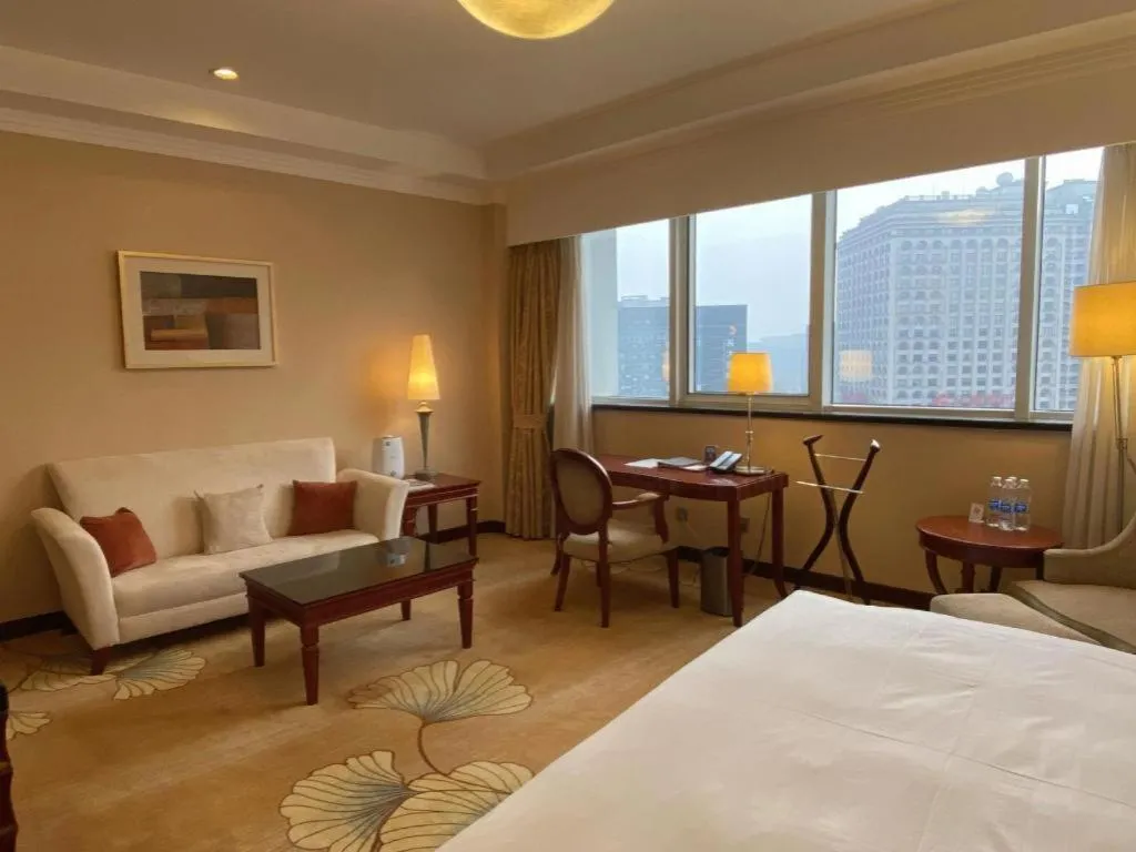 Bed in Jianguo Garden Hotel