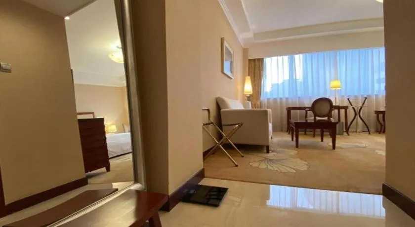 Bed in Jianguo Garden Hotel