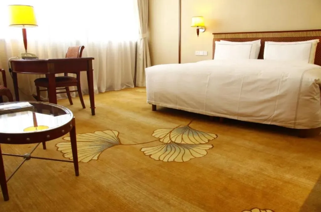 Bed in Jianguo Garden Hotel