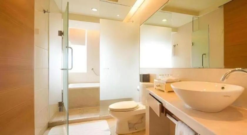 Seaview Gleetour Hotel Shenzhen Eastwing building