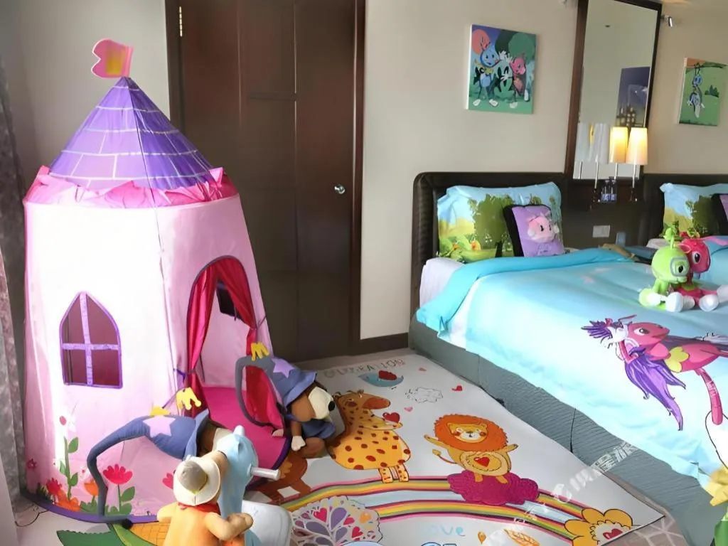 Bed in Seaview Gleetour Hotel Shenzhen Eastwing building