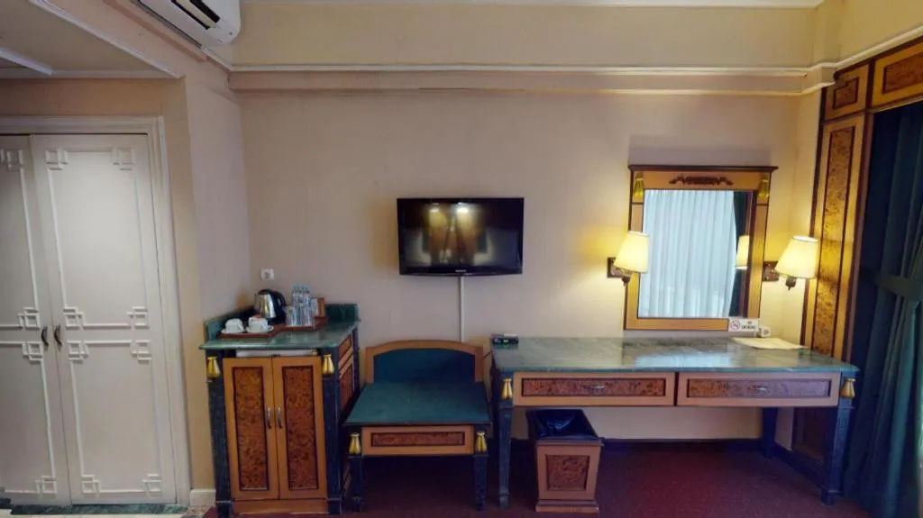 Gajahmada Graha Hotel