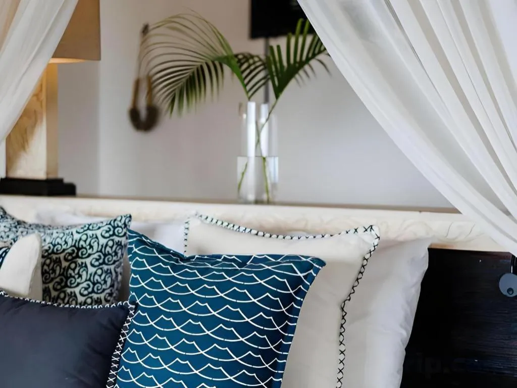 Batu Karang Lembongan Resort & Spa