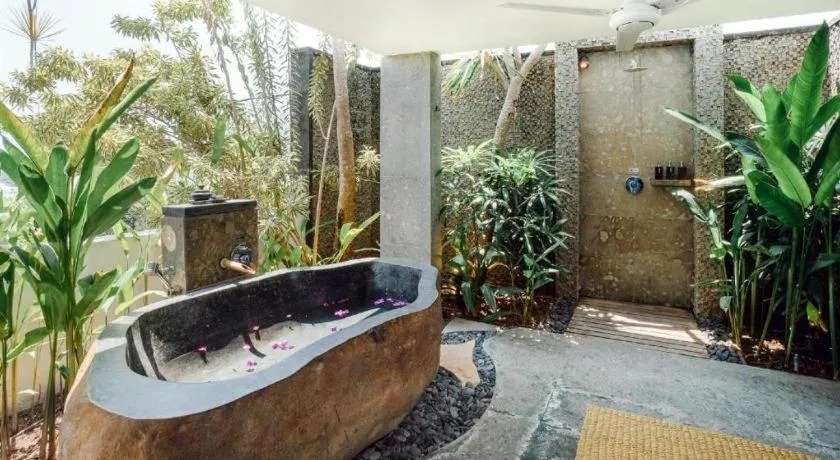 Batu Karang Lembongan Resort & Spa