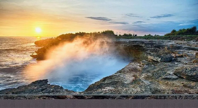 Batu Karang Lembongan Resort & Spa