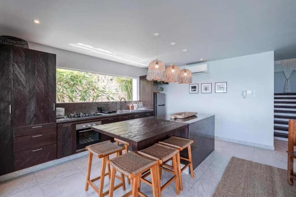 Batu Karang Lembongan Resort & Spa