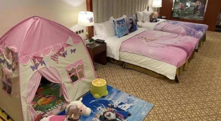 Bed in Yihe Grand Hotel