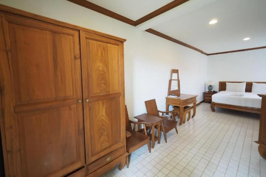 Bed in Fah Place Hotel