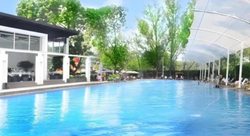 Oasis Siliwangi Hotel & Waterpark