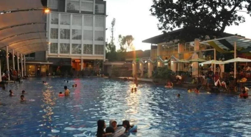 Oasis Siliwangi Hotel & Waterpark