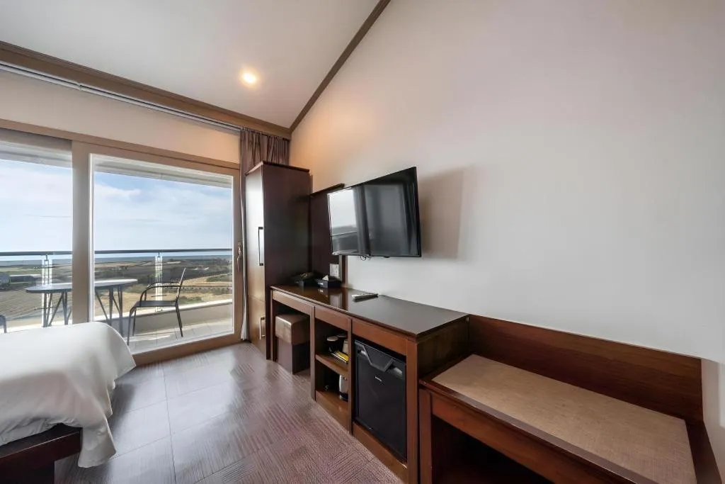 Bed in Sea View Hotel