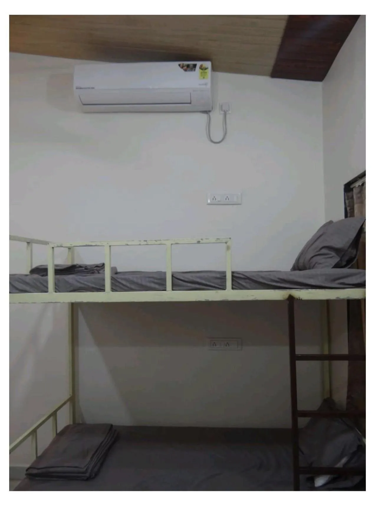 bunk bed in The Malshej Mist