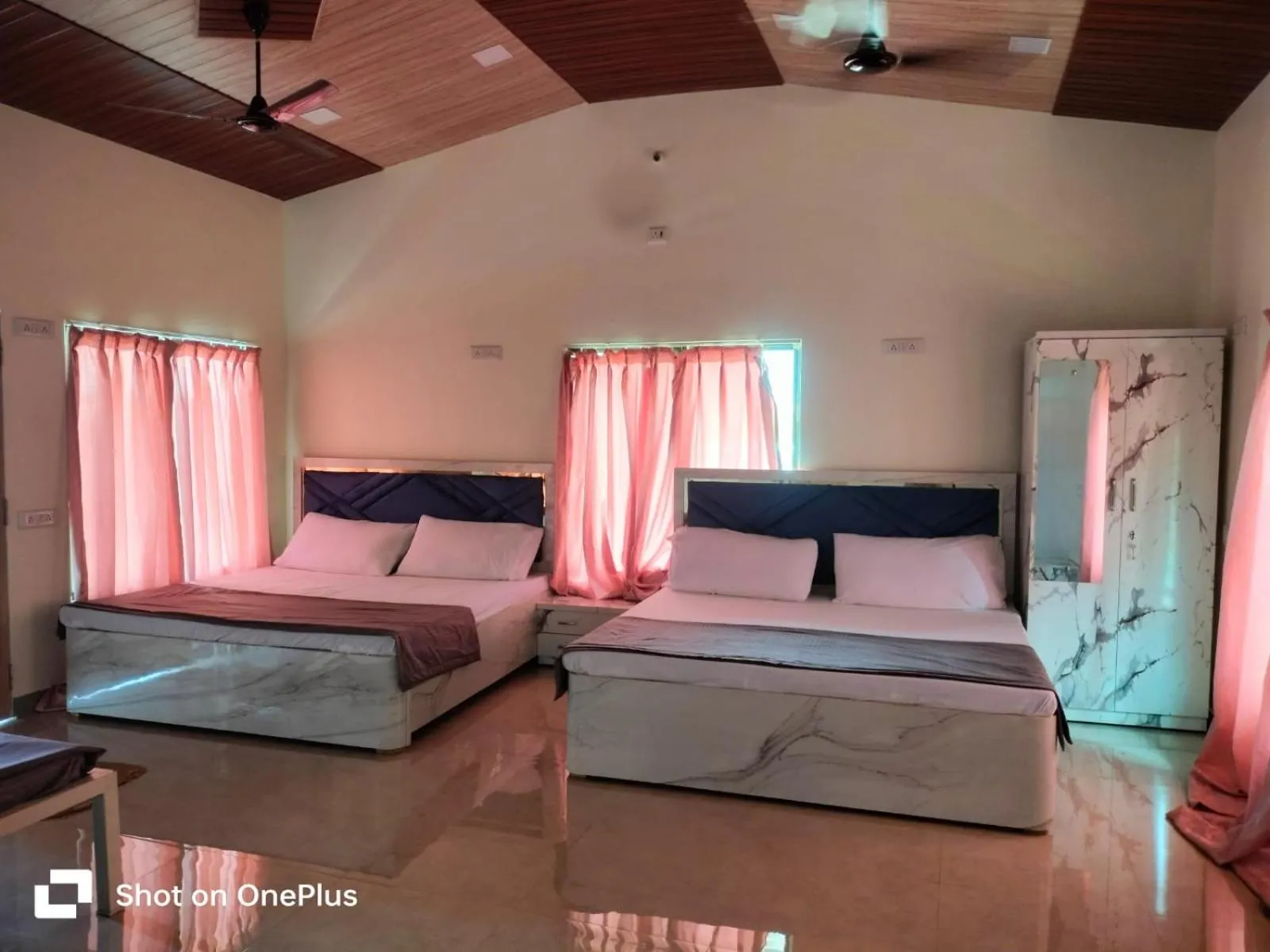 Photo of the whole room, Bed in The Malshej Mist