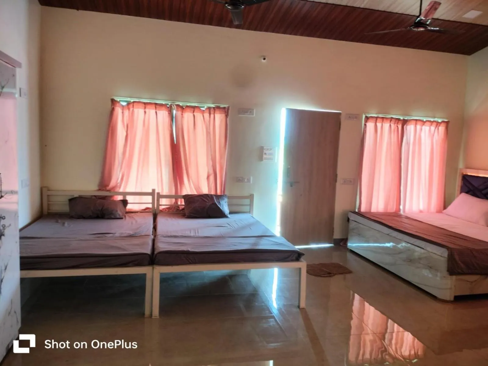 Photo of the whole room, Bed in The Malshej Mist