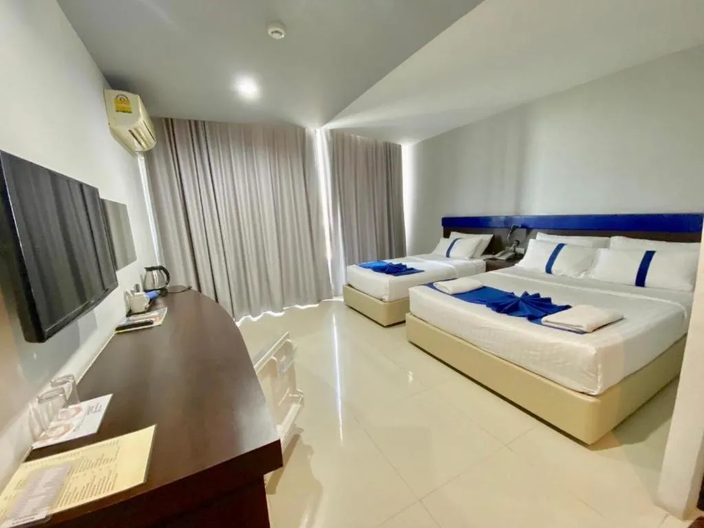 Bed in Ingtara Hotel