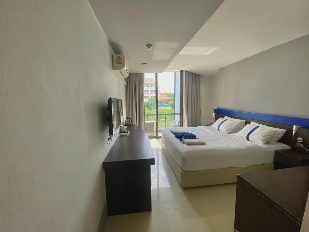 Bed in Ingtara Hotel