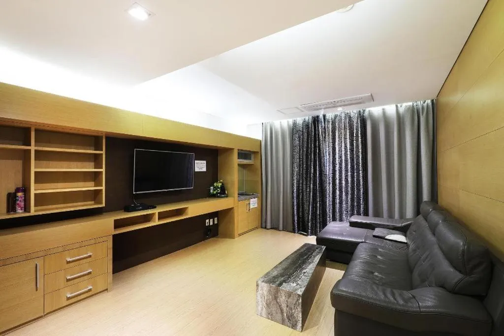 Business Design Hotel LUV